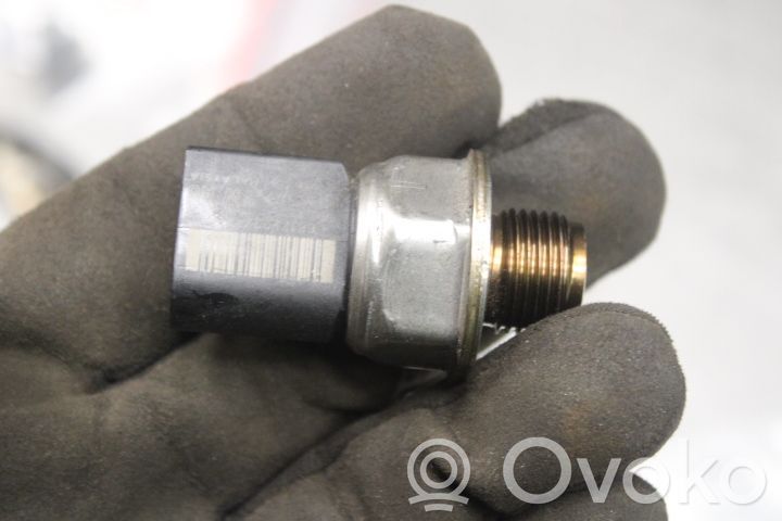 Régulateur de pression de carburant