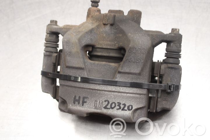 Caliper de freno delantero