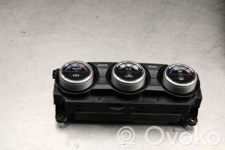 Subaru XV I Panel klimatyzacji 