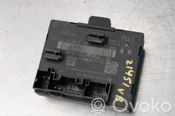 Unidad de control/módulo de la puerta   5Q0959595B