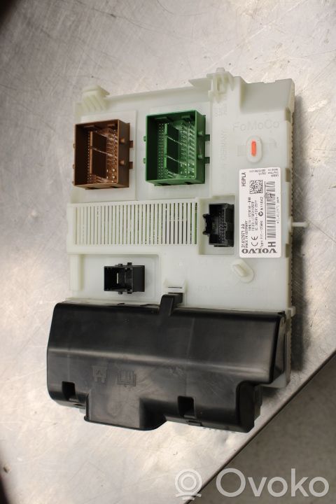 Volvo XC70 Fuse module 