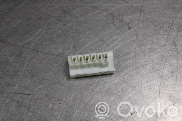 Autres unités de commande / modules   A0009822112