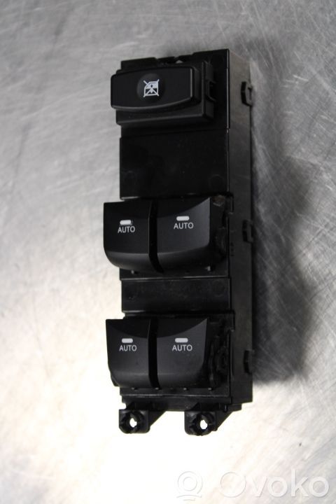 Electric window control switch   39Y4911000,93570A6010