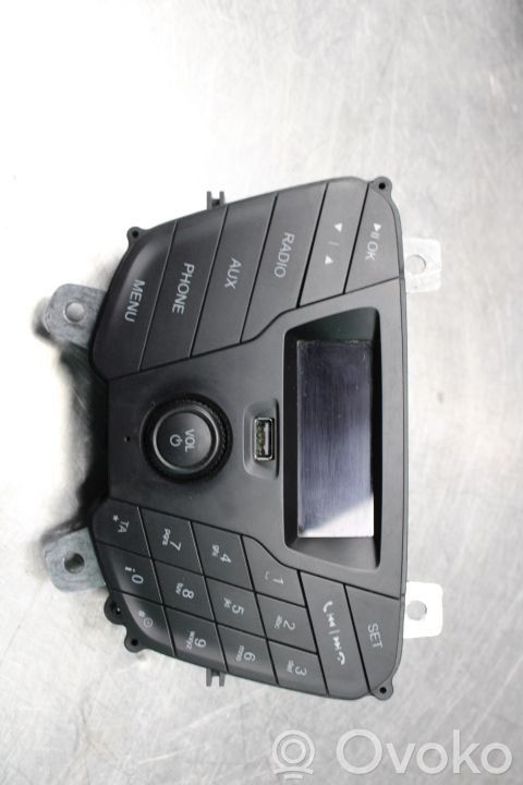 Panel / Radioodtwarzacz CD/DVD/GPS   DT1T18B815HB