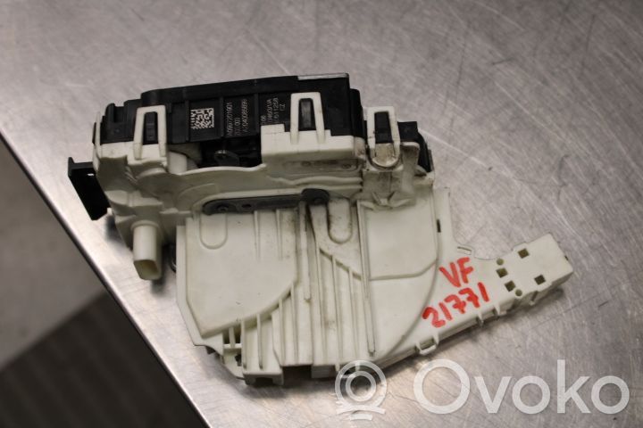 Mercedes-Benz B W246 W242 Serratura portiera anteriore