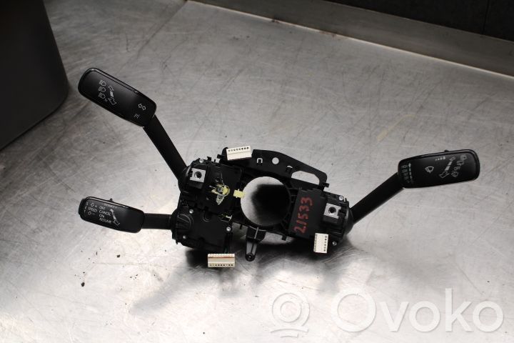 Skoda Octavia Mk3 (5E) Interruptor/palanca de limpiador de luz de giro 