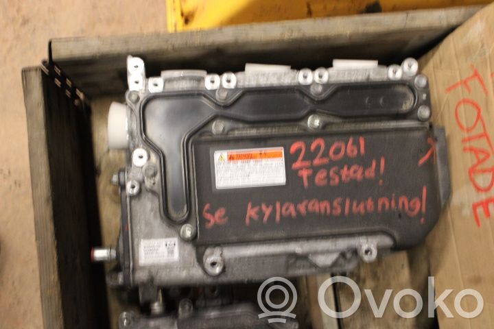 Toyota Prius+ (ZVW40) Inversor/convertidor de voltaje