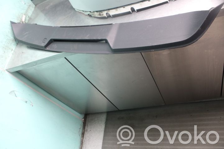 Tailgate/trunk spoiler   31455081