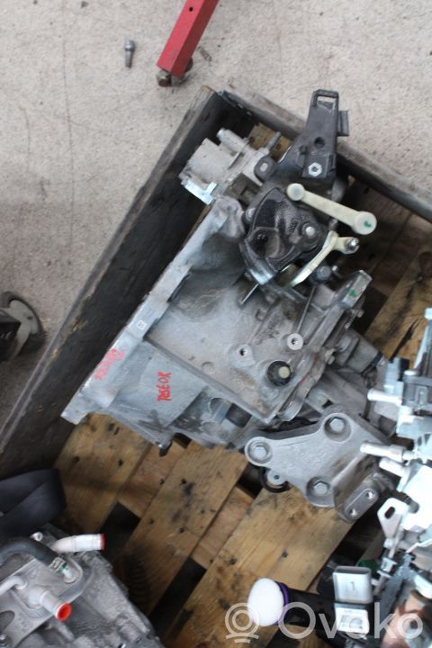 Peugeot Partner III Caja de cambios manual de 6 velocidades