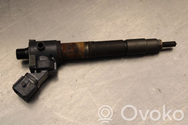 Inyector de combustible   01T01466