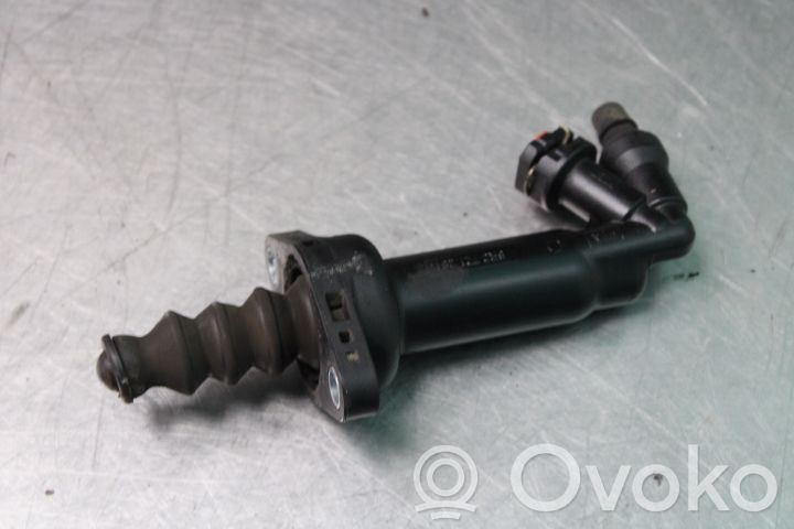 Skoda Praktik (5J8) Cilindro secondario della frizione