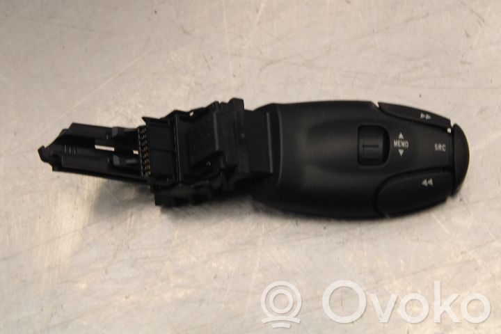 Citroen Berlingo Pulsanti/interruttori sul volante