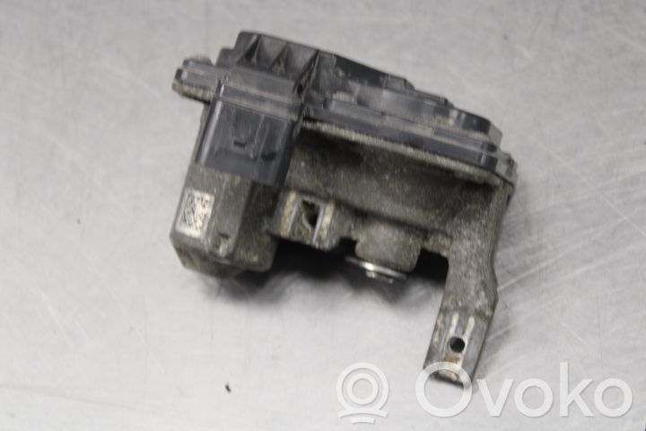 Volkswagen Caddy Throttle valve 