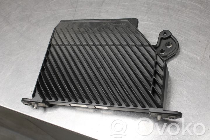 Volvo V60 Wzmacniacz audio 