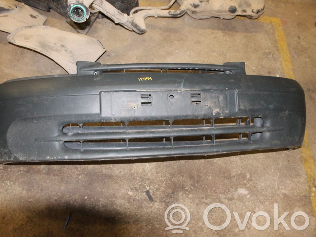 Renault Kangoo I Zderzak przedni 