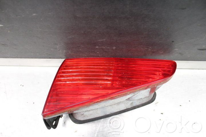 Peugeot 607 Luci posteriori del portellone del bagagliaio 