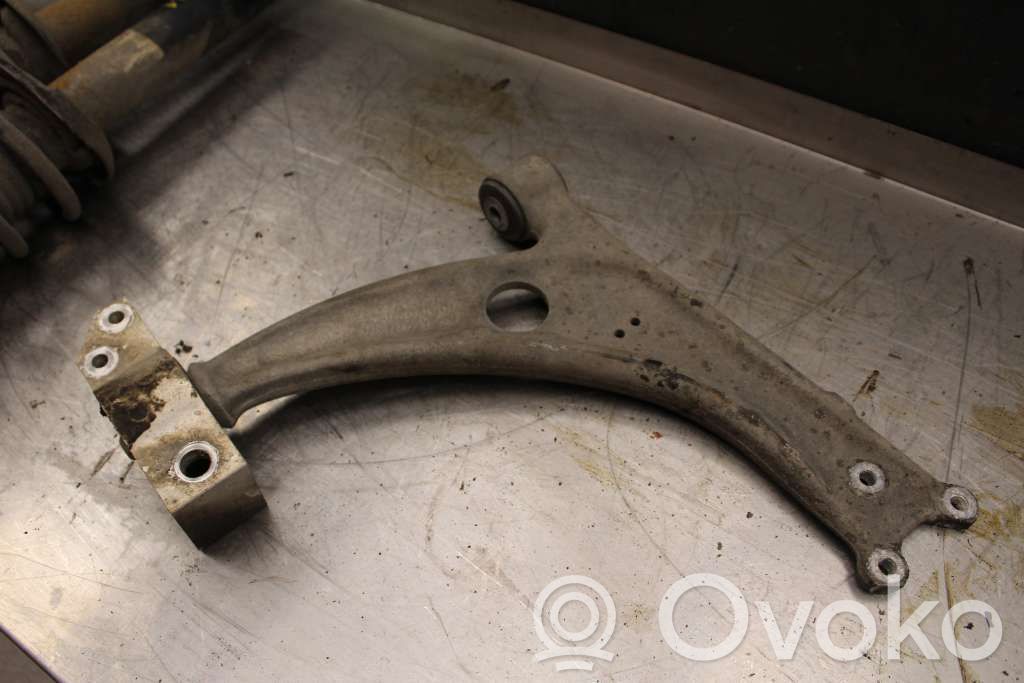 Volkswagen PASSAT B6 Braccio di controllo sospensione anteriore inferiore/braccio oscillante