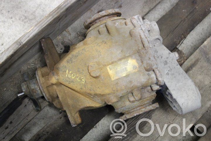 Rear differential   33107566186