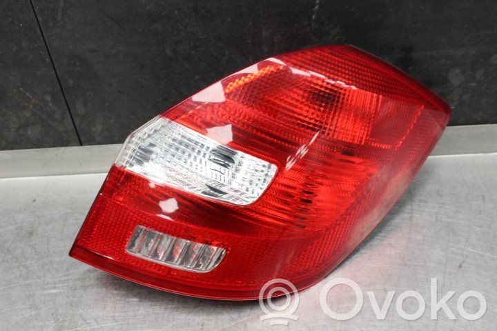 Skoda Fabia Mk2 (5J) Lampă spate în caroserie