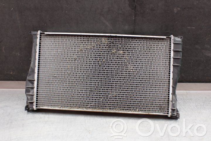 BMW 1 E82 E88 Dzesēšanas šķidruma radiators 