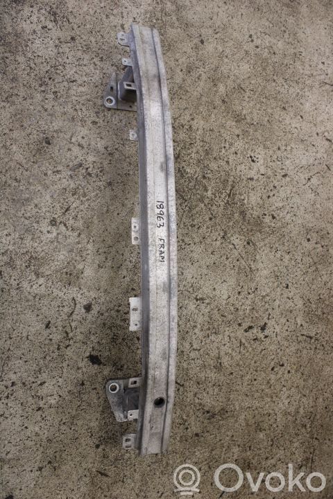 Renault Megane III Front bumper cross member 