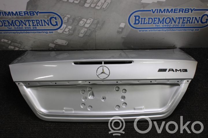 Mercedes-Benz E W211 Tylna klapa bagażnika 