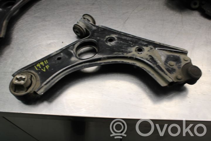 Opel Combo C Front lower control arm/wishbone 