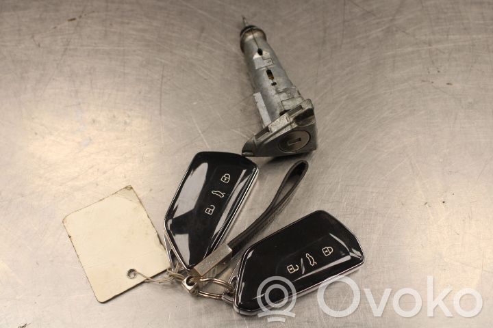 Skoda Octavia Mk4 Etuoven lukko (kahvan vieressä)