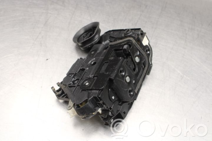 Volkswagen Golf VI Zamek drzwi tylnych 
