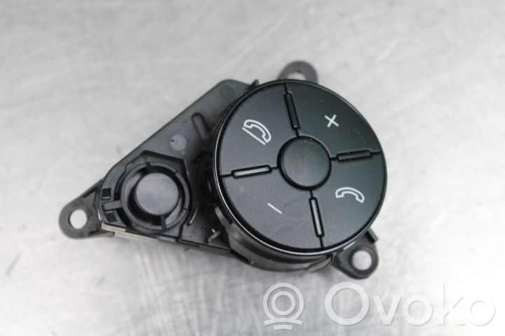 Mercedes-Benz Vito Viano W639 Pulsanti/interruttori sul volante