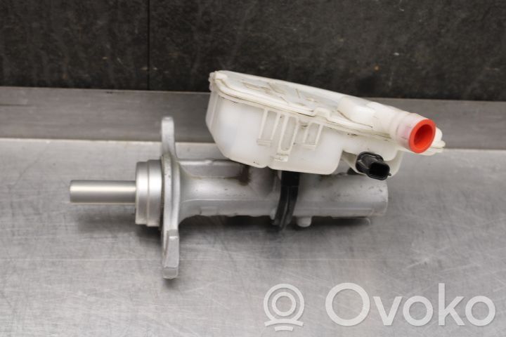 Opel Vivaro Główny cylinder hamulca 