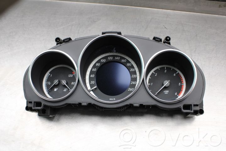 Geschwindigkeitsmesser Cockpit   A2129000425