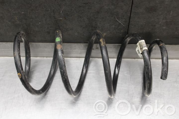 Volkswagen Golf VII Etukierrejousi 