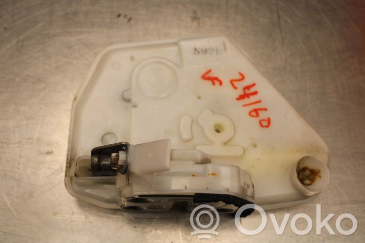 Mazda CX-3 Front door lock 