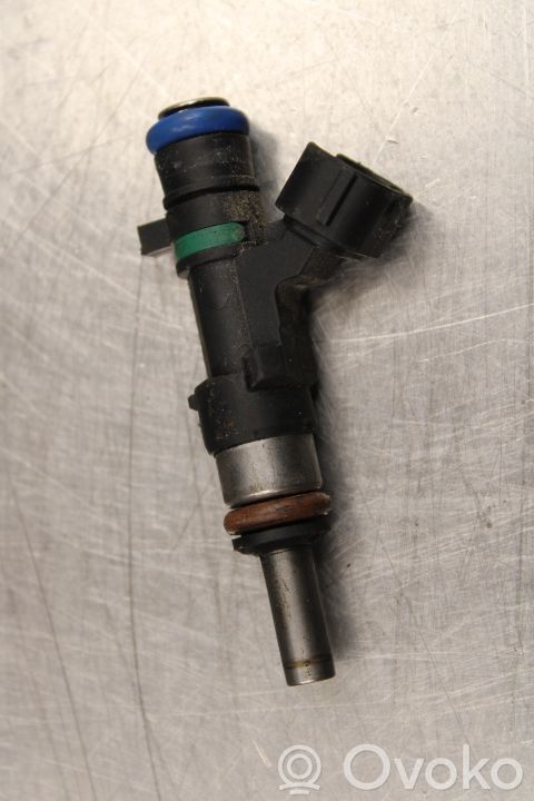 Renault Clio IV Injector combustibil 