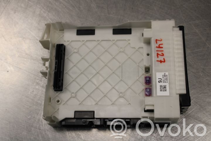 Módulo de fusible   8273048W70