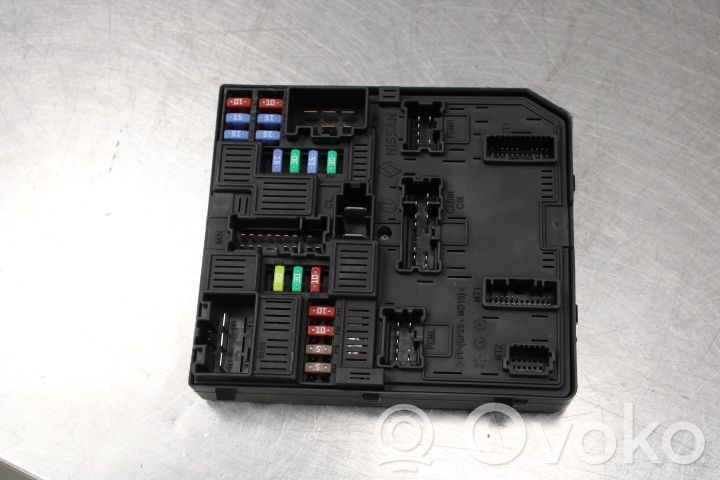 Módulo de fusible   284B66727R