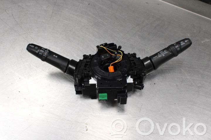 Mitsubishi Outlander Interruptor/palanca de limpiador de luz de giro 
