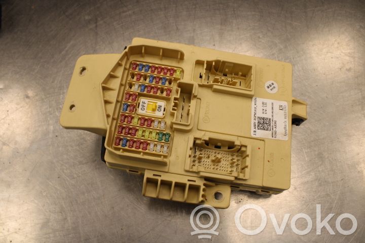 KIA Optima Fuse module 