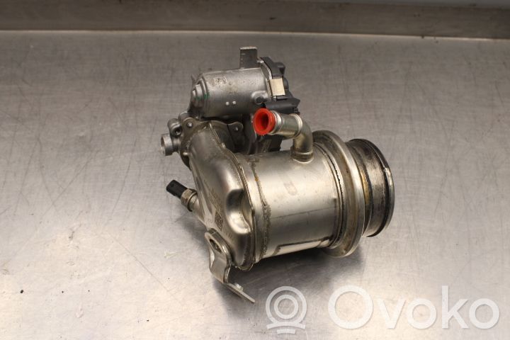 Volkswagen PASSAT B8 Răcitor supapă EGR 