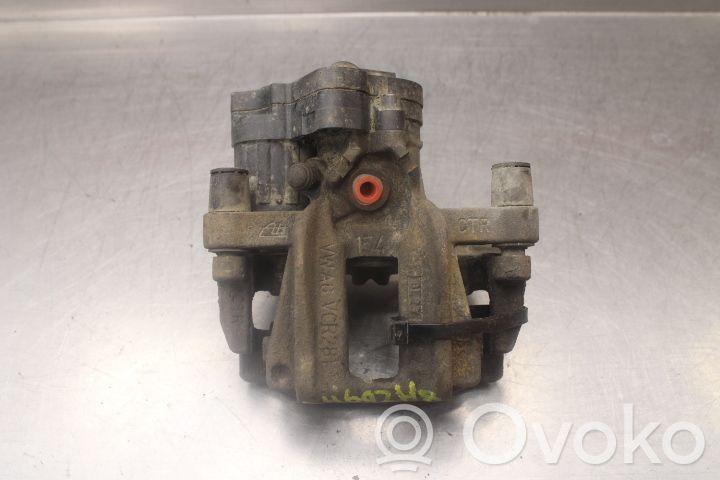 Volkswagen Golf VIII Tylny zacisk hamulcowy 