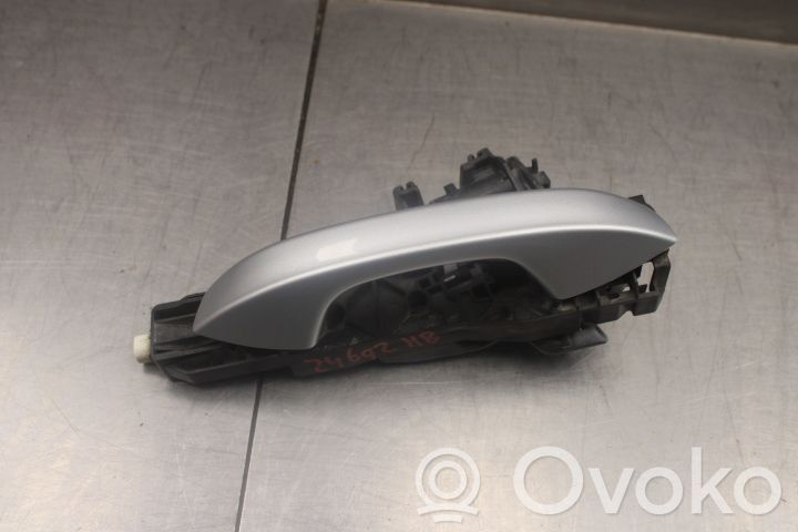 Volkswagen Golf VIII Manecilla externa puerta delantera 