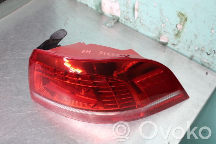 Volkswagen PASSAT B7 Luci posteriori 