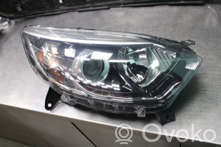 Renault Captur Phare frontale 