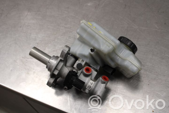 Volkswagen Golf VII Główny cylinder hamulca 