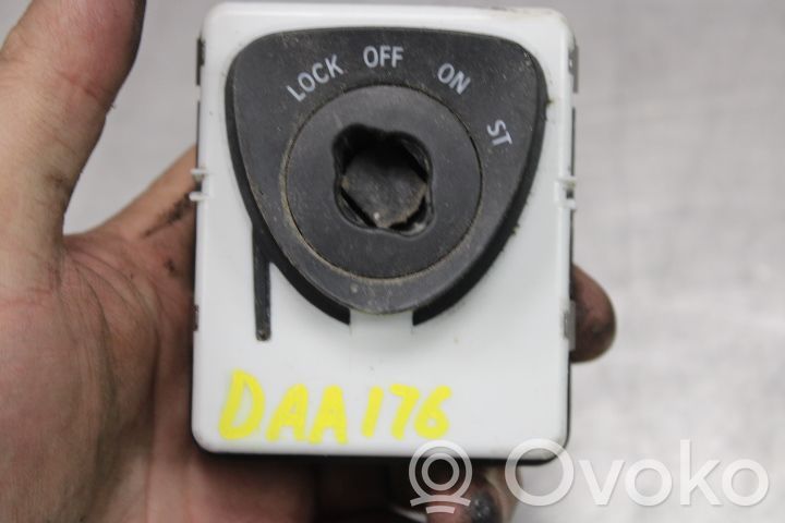 Steering wheel lock   12801010