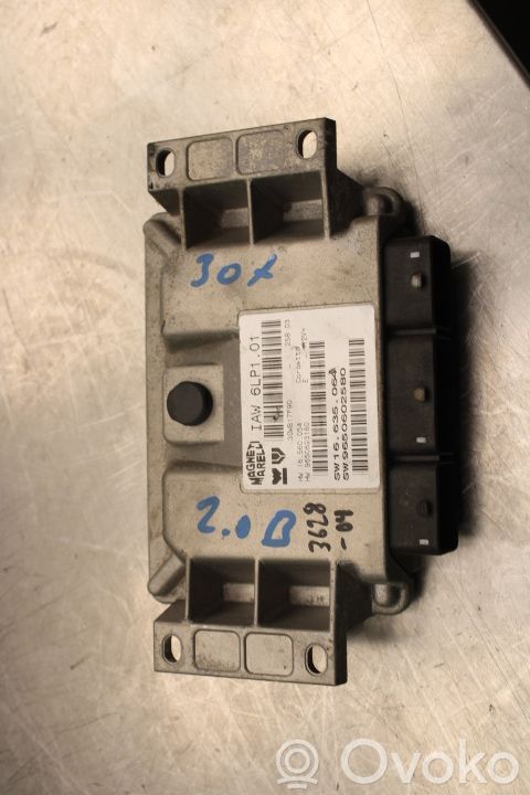 Unité de commande / module d'injection   9650602580