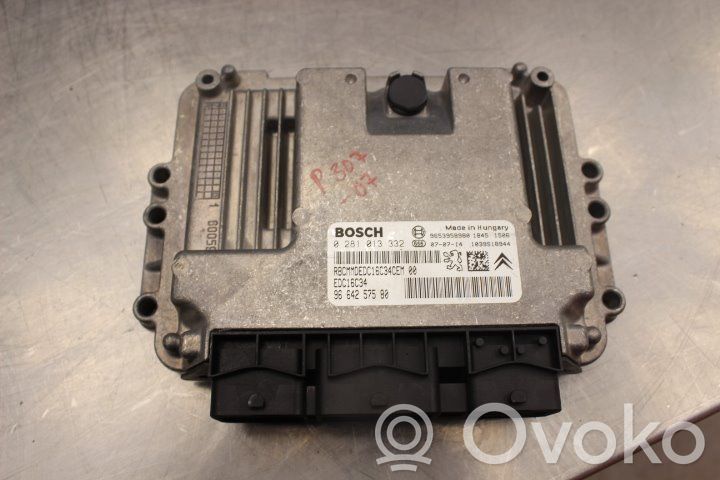 Unité de commande / module d'injection   9664257580,0281013332,ME745