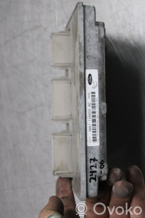 Unité de commande / module d'injection   5M5112A650AD