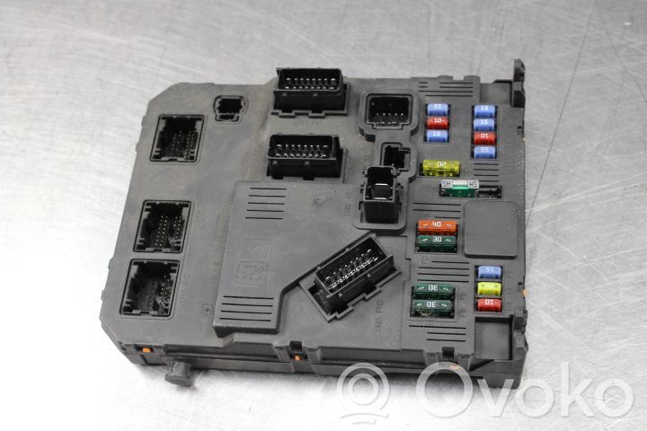Citroen C3 Saugiklių blokas 